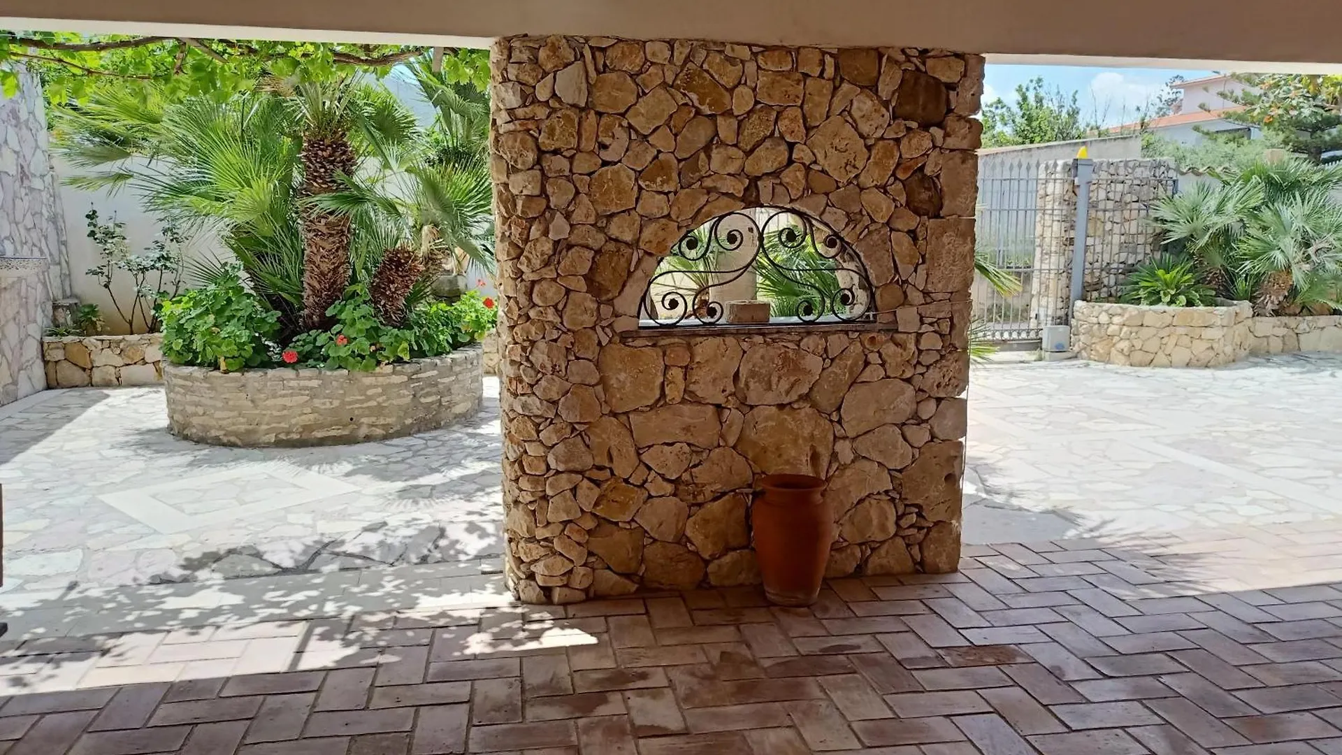 Villa Barone Castellammare del Golfo 0*,